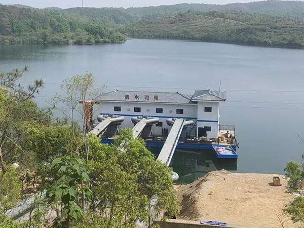 立式旋转接头摇臂式取水泵船-多个摇臂 立式旋转接头摇臂式取水泵船-多个摇臂